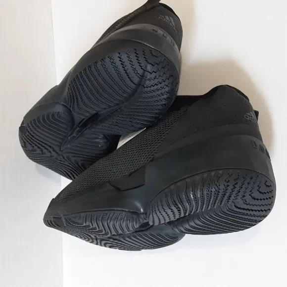 - Adidas D.O.N. Donovan Issue #4 Basketball Shoes Black Grey GY6511 kids 5.5