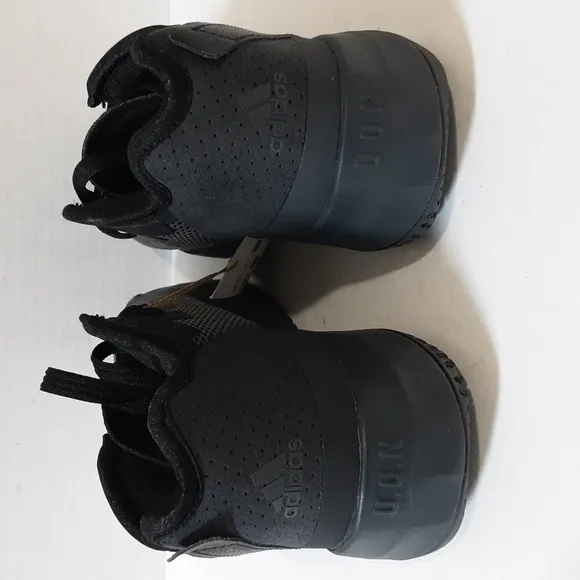 - Adidas D.O.N. Donovan Issue #4 Basketball Shoes Black Grey GY6511 kids 5.5