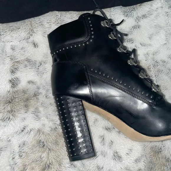 🆕 BNIB Sigerson Morrison | Valora Studded Lace Up Block Heel Booties | Black
