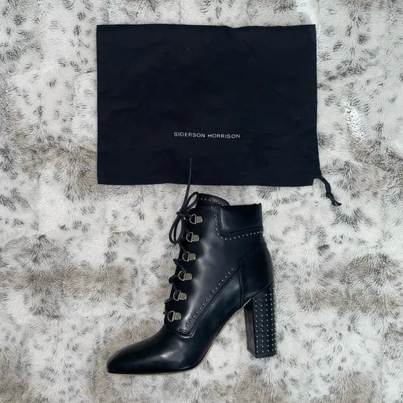 🆕 BNIB Sigerson Morrison | Valora Studded Lace Up Block Heel Booties | Black