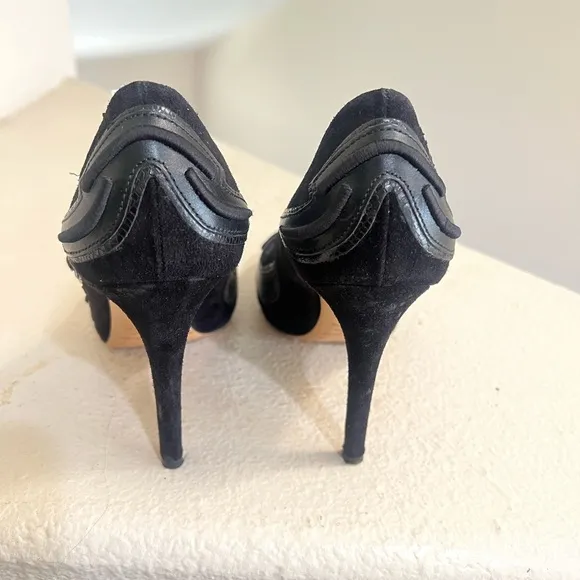 -‎ Isabel Marant Suede Leather Black Pumps Closed Shoes Heels. Size 37