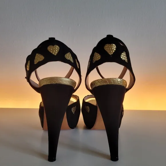 👠 Jessica Butrich Pumps