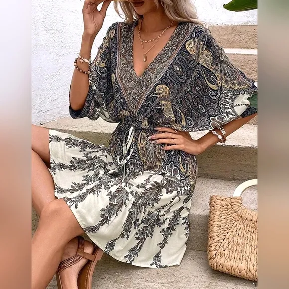 * NEW Boho Paisley Flowy Dress Floral Batwing Cream Black
