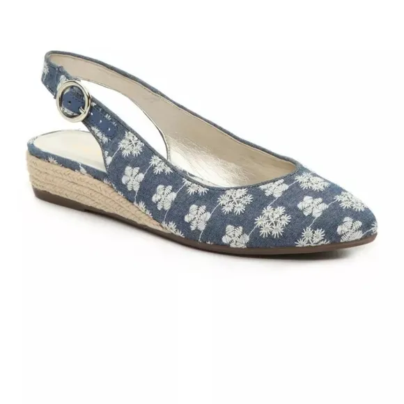 - NIB Anne Klein Espadrille &quot;Marta&quot; Slingback Daisy Blue Sandal Size 8