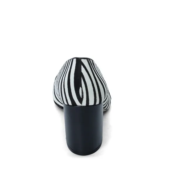 🦓 NIB Marc Fisher Zebra Print Pumps size 10