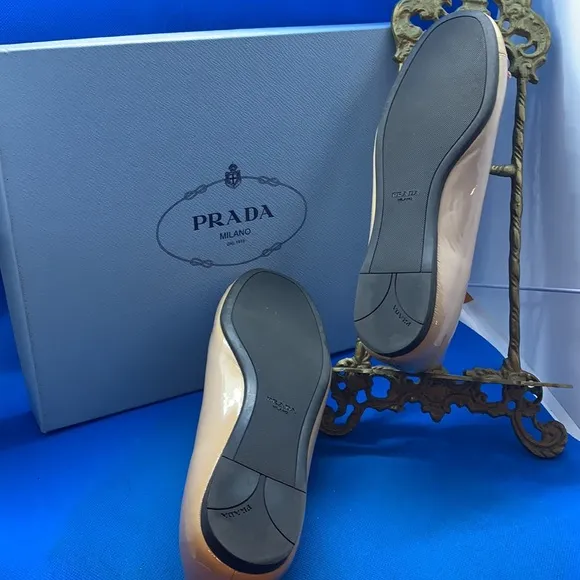 🩰 - 👠 🔥 PRADA Unique Beige patent leather ballerina 37 bow tie