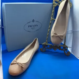 🩰 - 👠 🔥 PRADA Unique Beige patent leather ballerina 37 bow tie