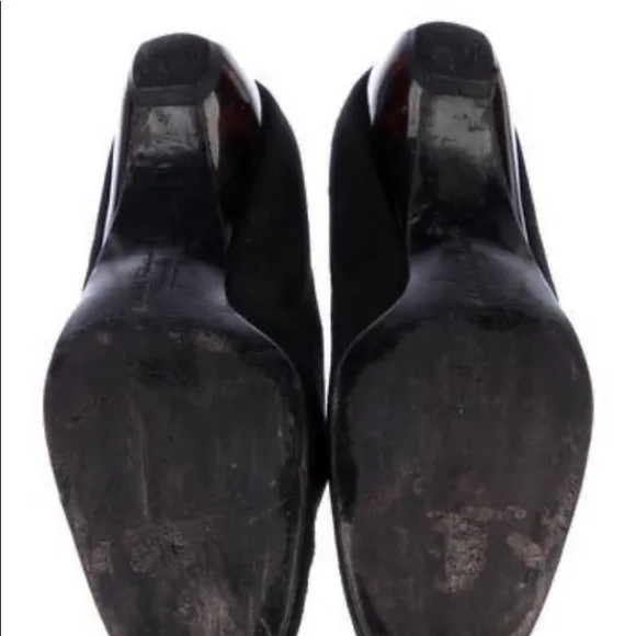 👠 Salvatore Ferragamo black suede heels pumps resin tortoise shell heel