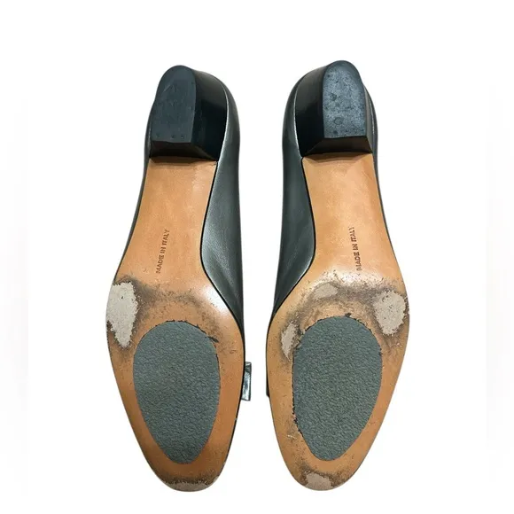👞 Salvatore Ferragamo Vara style pumps 8 1/2” AAAA shoes