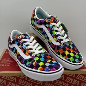 • VANS COMFYCUSH OLD SKOOL TIE-DYE CHANCE WMNS