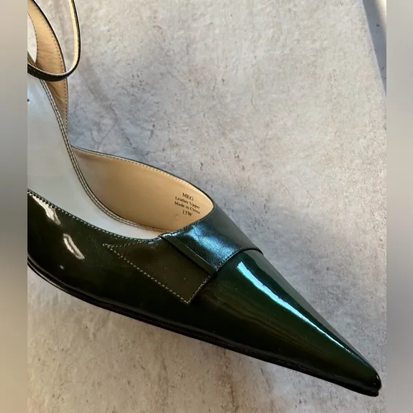 13 W  J Renee Elegant Green Women's Heel