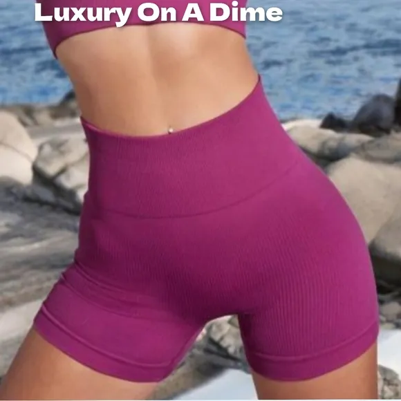 2-piece Matching Fitness Set Cutout Crop Top Sports Shorts Activewear Outfit