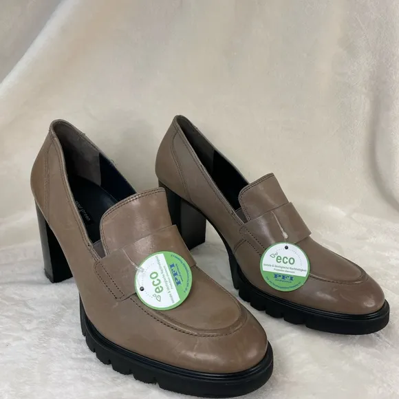$450 PAUL GREEN‎ NINA LOAFER PUMP ANTELOPE STAR LEATHER 8 AU/ 10.5 US, (G 764)