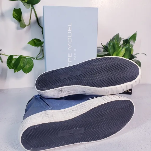 $495 NWT PHILIPPE MODEL Paris High Top Sneakers 7 shoes Blue black shiny