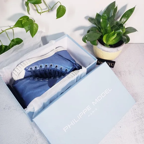 $495 NWT PHILIPPE MODEL Paris High Top Sneakers 7 shoes Blue black shiny