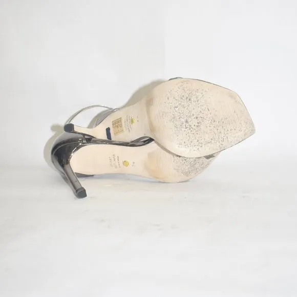 $500 STUART WEITZMAN Nudistcurve Ankle Strap Sandal GUNMETAL 7.5  (D4)