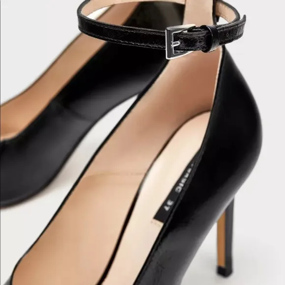6230/201 ZARA Leather Rhinestone Pearl Pumps