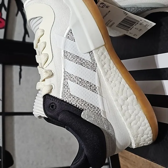 Adidas Marquee Boost Low Top Shoes NWB 6.5