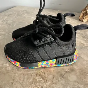 Adidas NMD_R1 EL I Mosaic Black Shoes Size 5K Fruity Pebbles