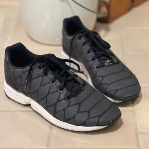 Adidas Shoes black torsion reflective