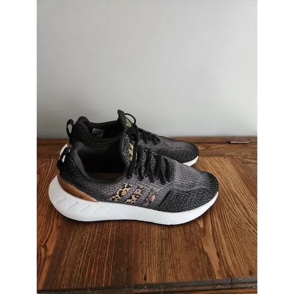 Adidas Swift Run 22 Women's Sneaker Shoes Size 7.5 Black Leopard EUC