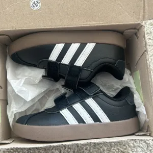 Adidas toddler boy shoes