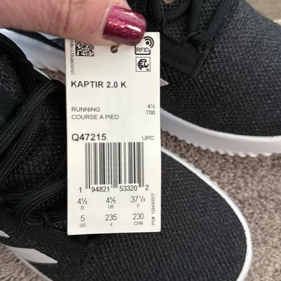 Adidas youth size 5 Kaptir 2.0 K NWT cloudfoam