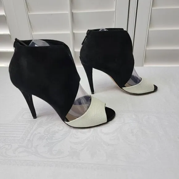 Aerin Sz 7 Open Toe Peep Slit Sandal Black White