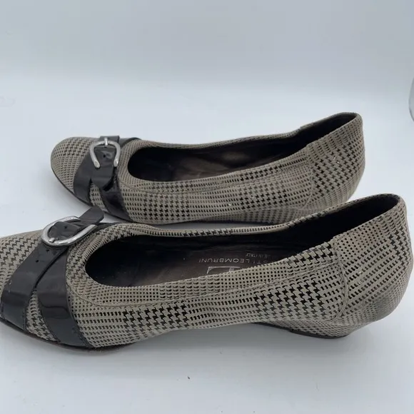 AGL Made in Italy Women's Gray Plaid Toe Buckle Wedge Heel Shoe Size 37.5 US 7