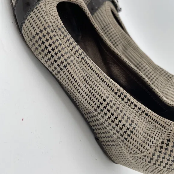 AGL Made in Italy Women's Gray Plaid Toe Buckle Wedge Heel Shoe Size 37.5 US 7