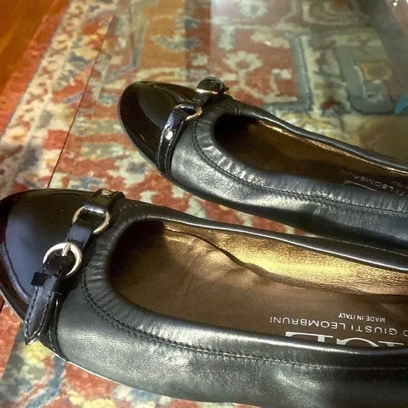 😎AGL Monika Cap Toe Ballet Flat, size391/2 , *buckle strap 😎 leather flats
