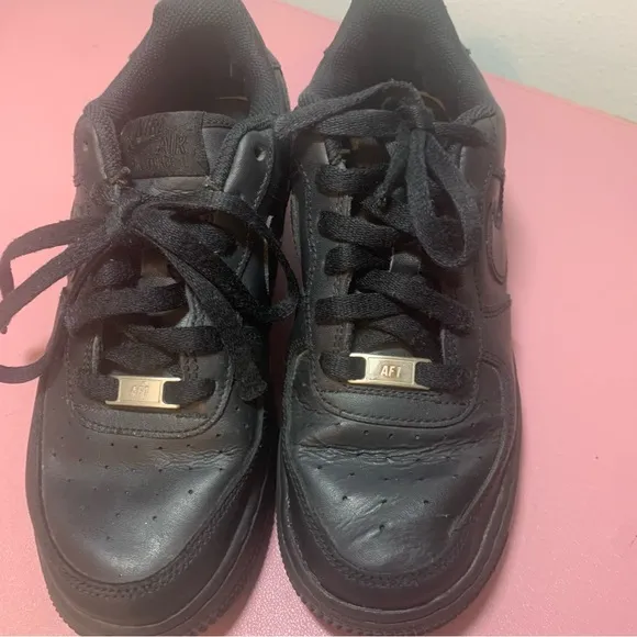 Air Force 1 LE GS 'Triple Black' Youth Size 6 Athletic Shoes Sneakers