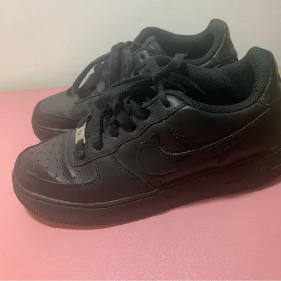 Air Force 1 LE GS 'Triple Black' Youth Size 6 Athletic Shoes Sneakers