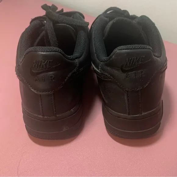 Air Force 1 LE GS 'Triple Black' Youth Size 6 Athletic Shoes Sneakers