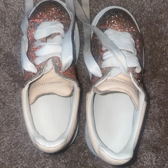 Alexander McQueen Glitter Shoes size 29✨