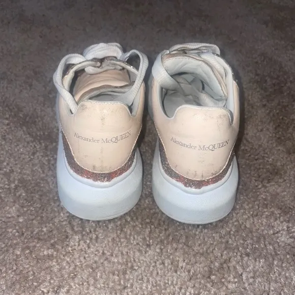 Alexander McQueen Glitter Shoes size 29✨