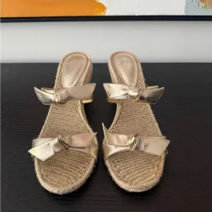 Alexandre Birman Size 38 Gold Wedge Sandals