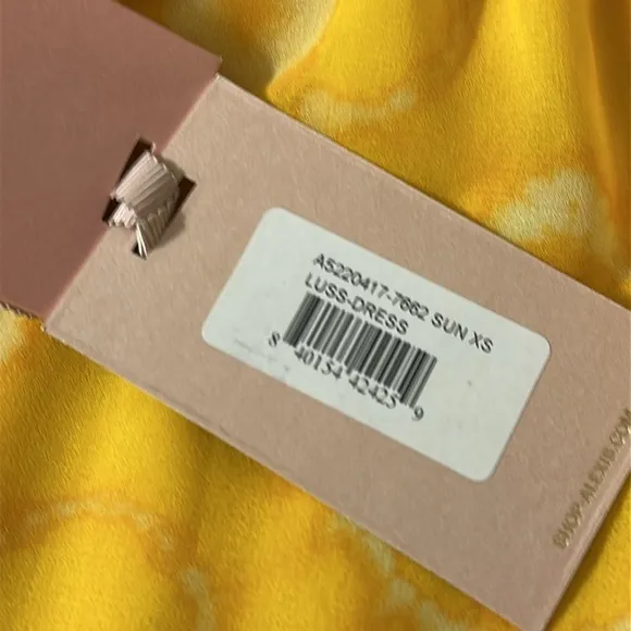 ALEXIS NWT Long Sleeve Yellow Luss Dress Size XS Resortwear Boho Beachy Chic