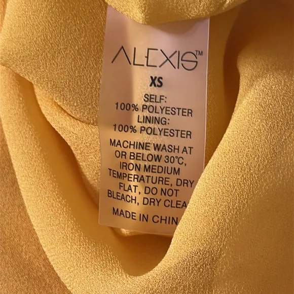 ALEXIS NWT Long Sleeve Yellow Luss Dress Size XS Resortwear Boho Beachy Chic