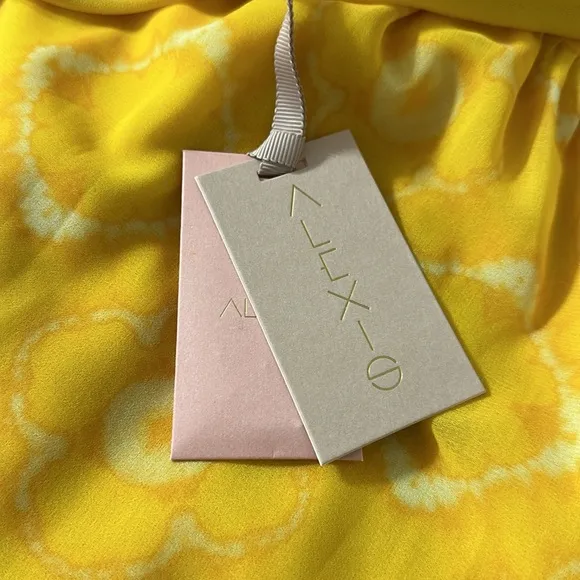 ALEXIS NWT Long Sleeve Yellow Luss Dress Size XS Resortwear Boho Beachy Chic