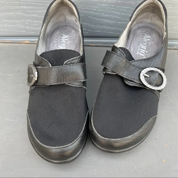 Algeria Holli black heeled shoes