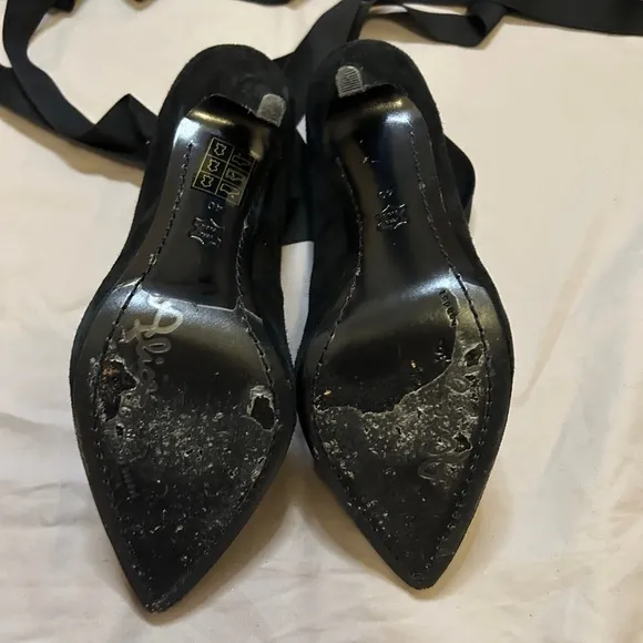 Alice Olivia Dominique tie ankle heels in black color Size 9.5