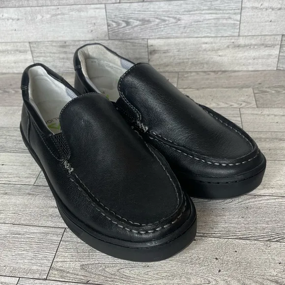 ALIGN By Nurse Mates Black Trayton Flat Shoes Size 8
