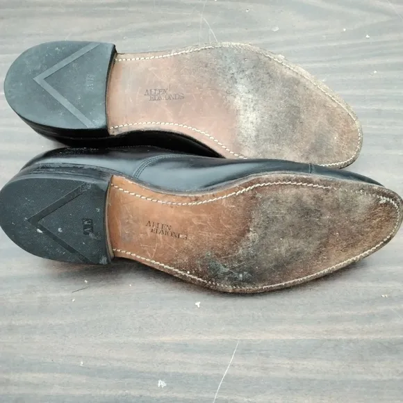 Allen Edmonds black shoes. Size 12d🖤