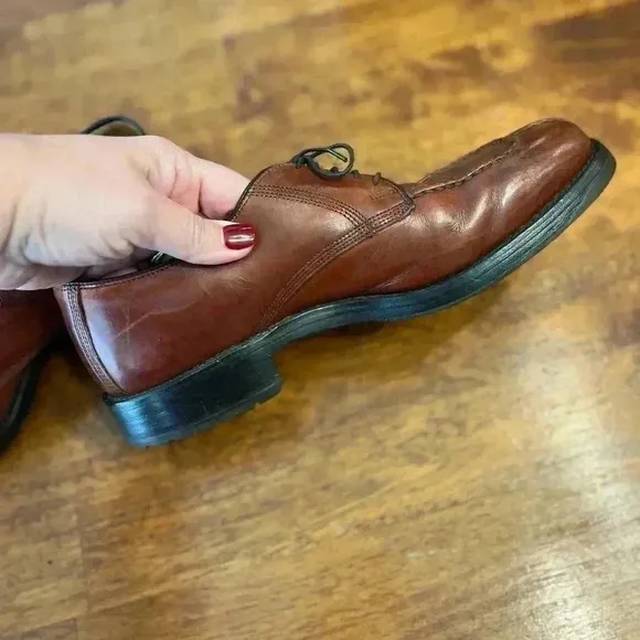 Allen Edmonds Dellwood Brown Dress shoes size 8.5