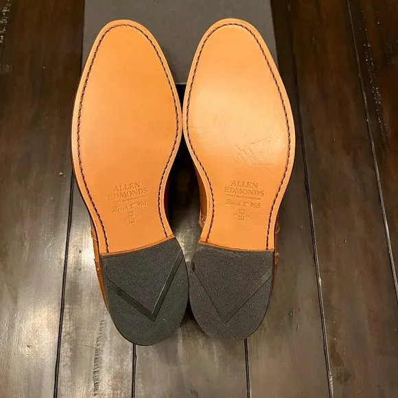 Allen Edmonds Walnut Strand cap-toe oxford dress shoe, 8E, like new