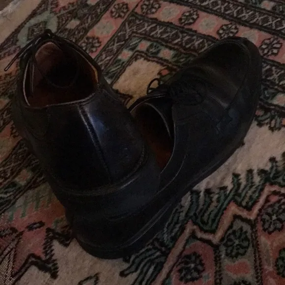 Allen Edmunds men dress shoes size 10B