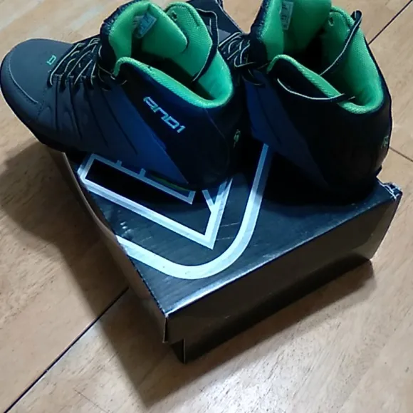 And1 thunder mid basketball shoes