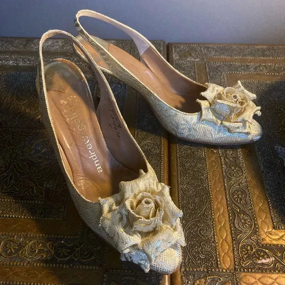 Andrew Geller heels shoes size 9.5 VTG gold rose slingback bridal kitten heel