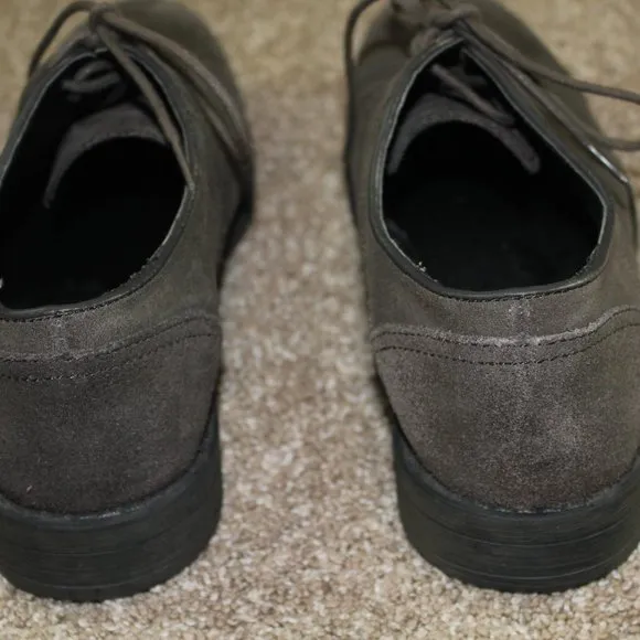 Andrew Marc New York NY Chris Brown Suede Leather Dress Shoes Mens Size 8.5